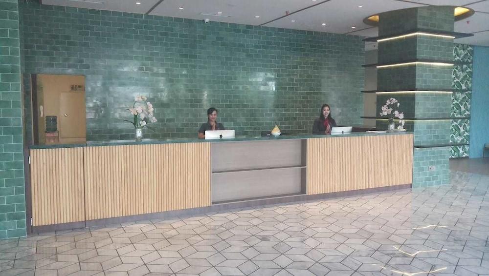 루이스 키엔 페무다 세마랑 호텔 외부 사진
